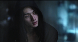 ルシアンを演じる柳俊太郎