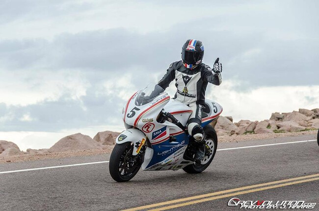 Vicorの電源モジュールを採用したライトニング・モーターサイクル社、電動オートバイレースの記録を更新