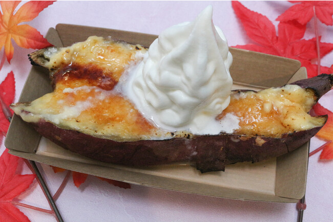 秋の味覚と濃厚プリンの至福の組み合わせが誕生！紅はるかととろーりカスタードのさつまいもブリュレとモンブランがのったマロンプリン！