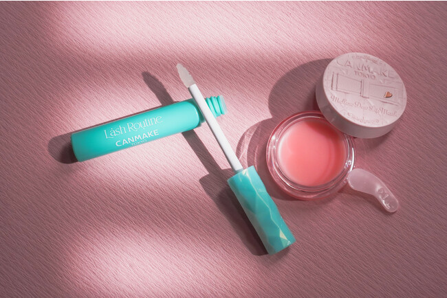 【キャンメイク】集中保湿ケアで“ぷるんと唇”に整えるリップマスクとうるおい成分24種配合の“毎日使いたくなる”まつげ美容液が新登場！9月下旬より先行発売