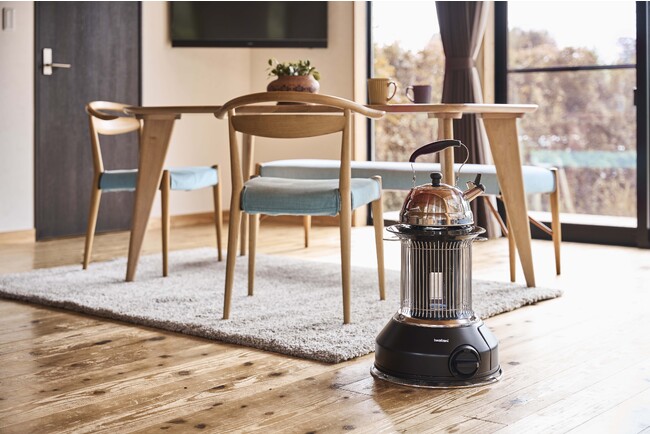 お湯が沸かせる*！屋内外兼用ストーブ登場！　～Iwatani「マル暖」／FORE WINDS「MULTI HEATER」のダブルブランド・ダブルネームで9月22日より発売～