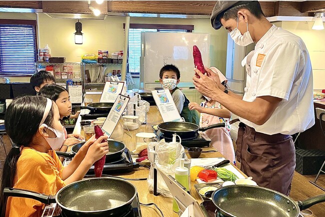 英語と料理が出会う、沖縄県那覇市の英会話料理教室「英語でお料理クッキントーク」新たに月謝制を導入。