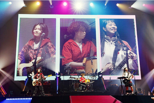 2023年1月に日本武道館で開催されたCDデビュー10周年記念ライブ『SHISHAMO NO BUDOKAN!!! ～10YEARS THANK YOU～』が早くも「ライビュー！」に登場！