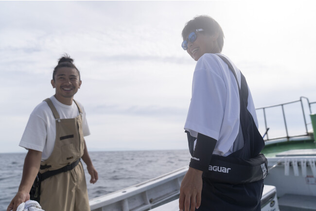 NEW ブランド『SHIPSMAST.U』から理想のフィッシングウエアが登場。アウトドアシーンでいま大人気のオーバーオール＆フィッシングパーカーが新発売！！