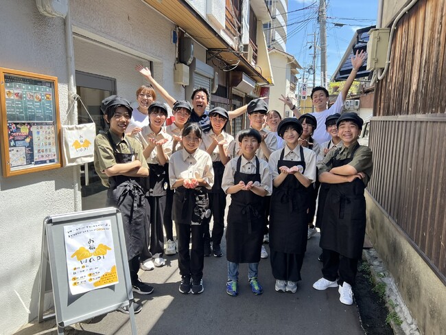 フリースクールの小中学生が経営する期間限定カフェ「お福wapi」