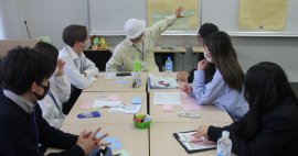 昨年度コンテスト当日に実施した大学生考案の グループディスカッション企画 昨年度コンテスト当日に実施した大学生考案の グループディスカッション企画