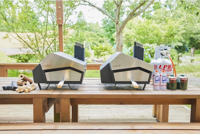 販売開始24時間で販売台数580台を突破！日本唯一のポータブルピザ窯専門ブランドENROから薪とガスの両方が使える万能ピザ窯「窯焼マスター」が登場！