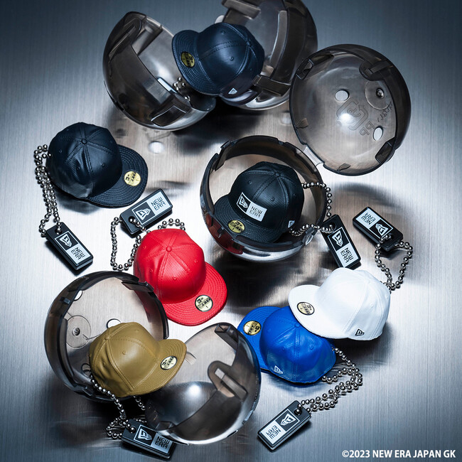NEW ERA(R)の名作[59FIFTY(R)]がリアルなミニチュアスイングになってガシャポン(R)から初登場！