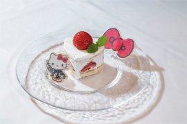 ▲プレゼント特典(オリジナルバースデーケーキ) ▲プレゼント特典(オリジナルバースデーケーキ)
