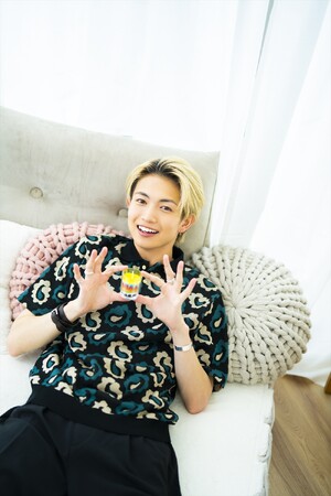 注目の若手俳優・綱啓永 初のパーソナルブックの発売が決定！ 「２７ルール」 （読み：つなるーる）