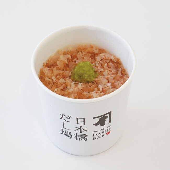 にんべん×田丸屋　静岡県産本わさびのシャキシャキした食感が楽しめる「静岡ザク切り本わさびのせかつぶしめし」 「日本橋だし場 本店」にて１０月１日新発売