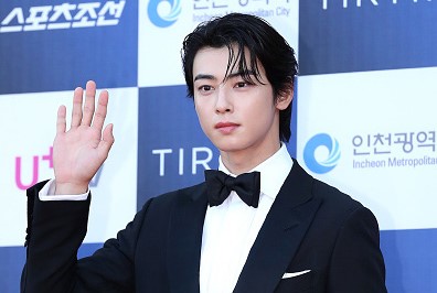「大きな瞳が魅力的なK-POP男性アイドル」調査TOP3を発表！