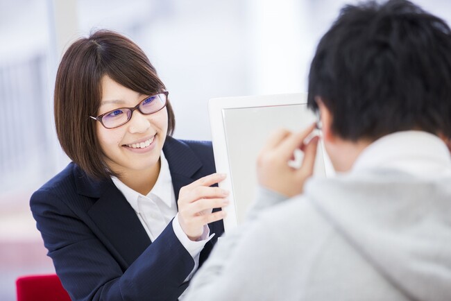 無料で中古眼鏡を回収 グローバルサウスの目の不自由な方に寄贈 ＜メガネの分解・洗浄・除菌＞無料 ＜視力測定17項目＞無料　メガネのマエストロが、目と眼鏡を徹底ケア　誰でもできる “目の愛護” をご紹介