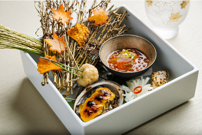 発酵と熟成がテーマの日本料理レストラン ＧＩＮＺＡ 豉 ＫＵＫＩ 10月コースのご案内