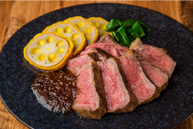 【お蔭様で6周年】希少な和牛“阿蘇あか牛”を使った「ステーキ販売」や「1日限定終日ハッピーアワー」など周年イベント開催！～THE PUBLIC RED AKASAKA（パブリックレッド アカサカ）～