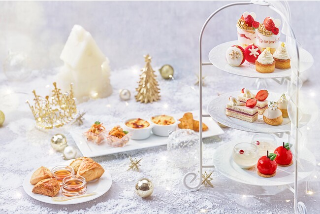 【横浜】「プリンセスアフタヌーンティー～白雪姫のスイートクリスマス～」お姫様気分で旬のフルーツを堪能できる、ホワイトカラーのキュートなクリスマス・スイーツを限定販売