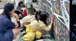 廃材とエコな画材で子供のSDGs教育にも！10mの巨大黒板に郡山市の近未来を描く、参加型チョークアートイベントが10月7日・8日に「こおりやま産業博」で開催