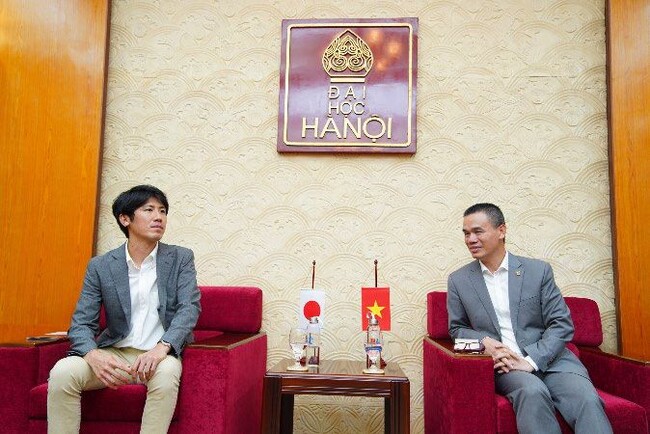 明光ネットワークジャパン　ベトナムにおける外国語教育トップクラスであるハノイ大学、MEIKO NETWORK VIETNAM とハノイにおいて「ベトナム日本語朗読会」を共同開催