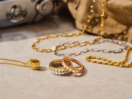 HOLIDAY 1st COLLECTION 2023 HOLIDAY 1st COLLECTION 2023