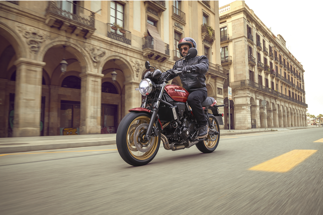 カワサキから柔らかなデザインと鋭い走りを両立したスポーツモデル、「Z650RS」を発売！