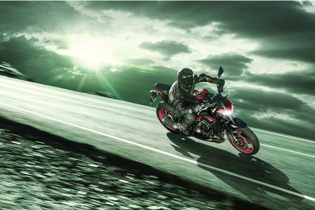 カワサキから「Sugomi」コンセプトのスーパーネイキッド「Z900」を発売！