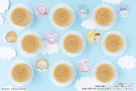 なんかおいしくてもちもちした「ちいかわ」のまんまる焼き発売！ちいかわ、ハチワレ、うさぎなど全8種のホログラム加工シール付き！