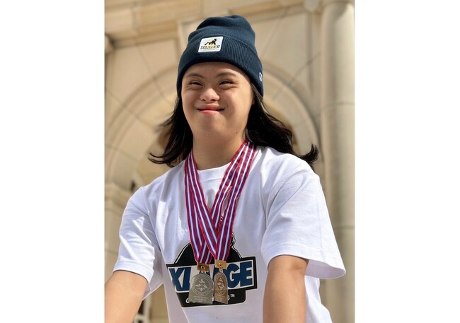 ビーズインターナショナル所属村井海人選手（パラ水泳・背泳ぎ）が『日本知的障害者選手権(25ｍ)水泳競技大会』に出場し、50m背泳ぎにて優勝