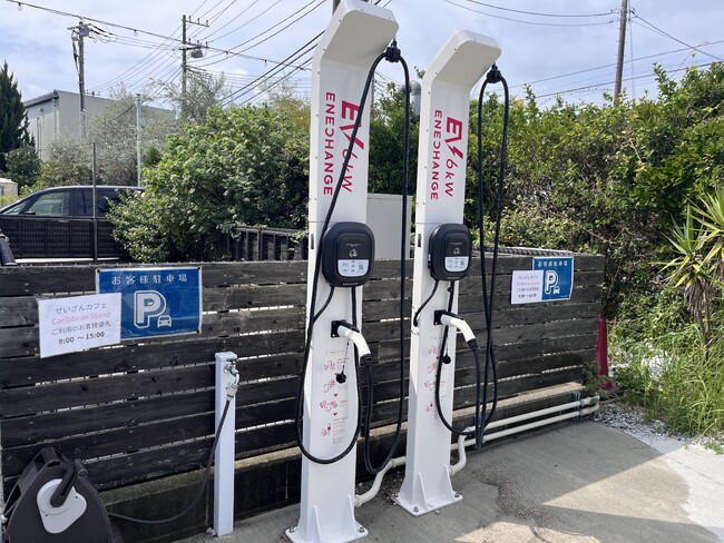 【ちくらつなぐホテル】EV充電器の設置が完了しました。