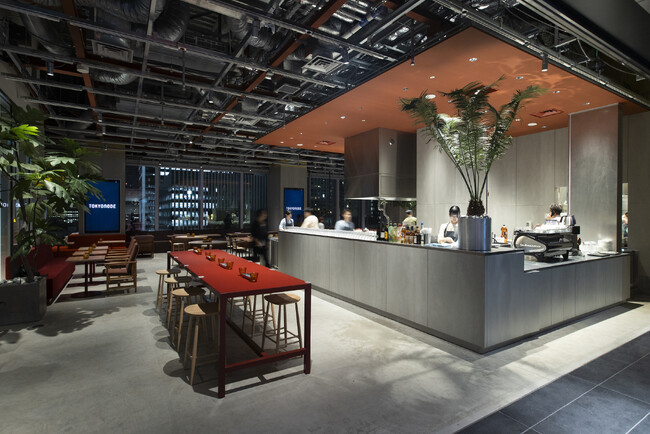 東京タワーや虎ノ門ヒルズの街並みを臨む「TOKYO NODE CAFE」が、10月6日（金）虎ノ門ヒルズ ステーションタワーにオープン！