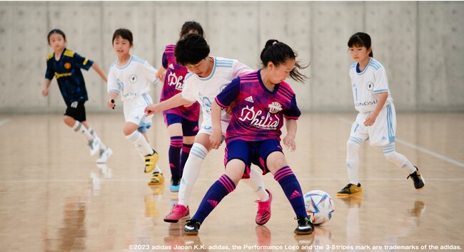 女子サッカーの未来を変える「アディダス・JFA共同プロジェクト 『HER TEAM』」 2023年度募集開始