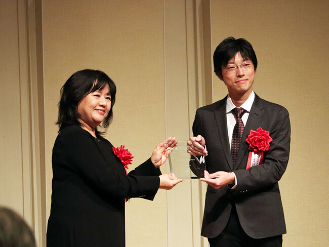 エクレクト代表の辻本が、EY アントレプレナー・オブ・ザ・イヤー 2023 ジャパンにて、中国地区特別賞を受賞しました