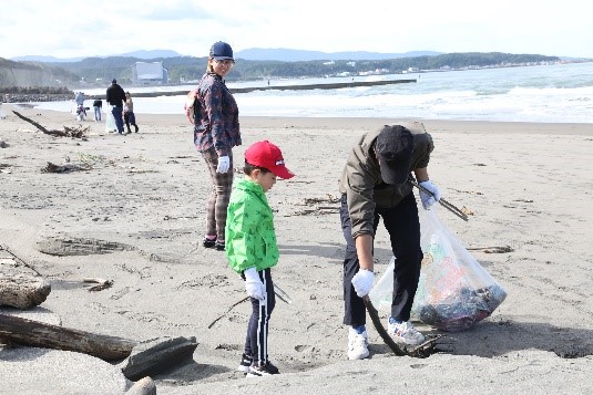 コスモ アースコンシャス アクト　クリーン・キャンペーン in 青森県鰺ヶ沢町 実施のご報告