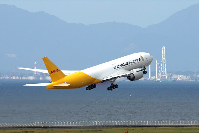 DHL Express、シンガポール航空運航のアジア・北米間新路線を使用開始