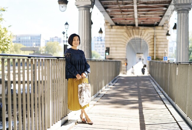 【井筒麻三子さんコラボ】街でも旅でも大活躍の「マニプリのスカーフ柄トートバッグ」がmi-mollet STORE（ミモレストア）に誕生しました！