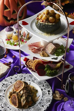 【大阪ハロウィンディナー】梅田『幻想の国のアリス』にて秋の味覚満載の「ハロウィンハイティー＆コース」が期間限定で登場