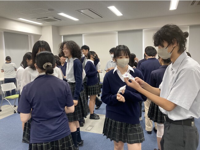 ユニリーバ・ジャパンの社員が学生対象のワークショップを実施 コロナ明け初・5年ぶりとなる“自己肯定感”について考え直すプログラム ダヴセルフエスティームプロジェクト「Dove Day」を開催