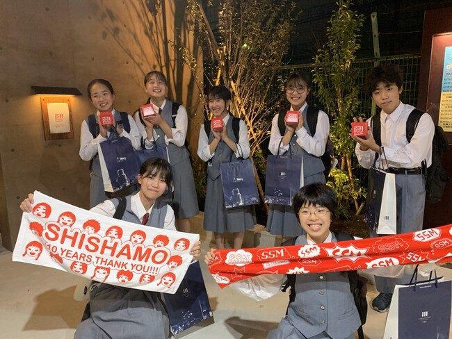 SUPERNOVA KAWASAKIで、川崎市出身スリーピースロックバンドSHISHAMOによる市内中学校・高等学校軽音楽部、吹奏楽部生徒を対象とした限定公開リハーサルライブを開催しました