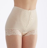 さらに履き心地が良くなって再登場！女性用ショーツ「シルエットすっきりレースショーツ6枚組」がリニューアルし10月16日(月)より販売開始