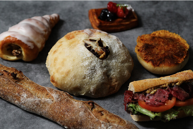 「baguette rabbit presents」～Presious winter 特別な冬の贈り物～2種類のチョコを使用した『クランベリーショコラブール』など11月1日（水）より期間限定で新発売