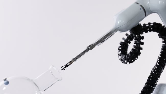 椿本チエインの世界最小ローラチェーンを使った未来のロボットハンドを構想・設計　～「モノづくりフェア 2023」椿本チエインブースに参考出展 ～