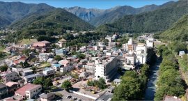 旧「一葉亭」(一部解体時に撮影) 旧「一葉亭」(一部解体時に撮影)