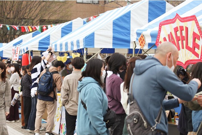 神田外語大学が学園祭「第37回浜風祭」を開催