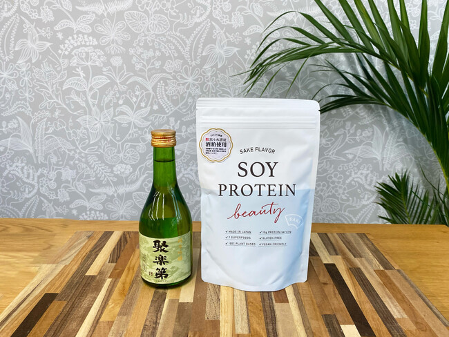 京都洛中『佐々木酒造』とハリウッドと協働開発したソイプロテイン「ソイプロビューティ SAKE」を佐々木酒造で販売スタート。