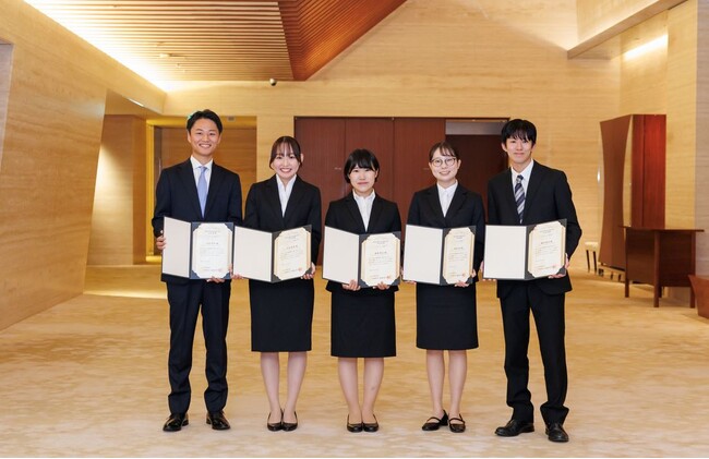 【ラグザス/RAXUS】2024年度新卒入社者の内定式を実施いたしました