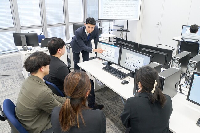 大日本印刷とセキュアワークス 日本企業が侵害されやすいサイバー攻撃の対策を学ぶ演習を共同で開発