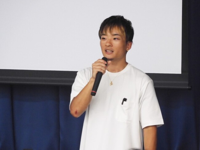 AMG在校生の特別講義をレポート。『TSUYOSHI 誰も勝てない、アイツには』連載中、人気漫画家・丸山恭右先生の「確実にプロになれる話」