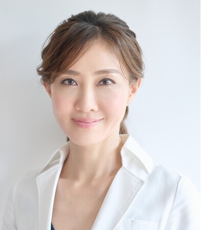 プロ（＊1）も勘違い！ スキンケアの5つの落とし穴。「化粧水のバシャバシャ使い」は意味がない!? 「クレンジングをしながらのマッサージ」は肌に悪影響!? 正しい知識＆ケア方法を、専門家が徹底解説！