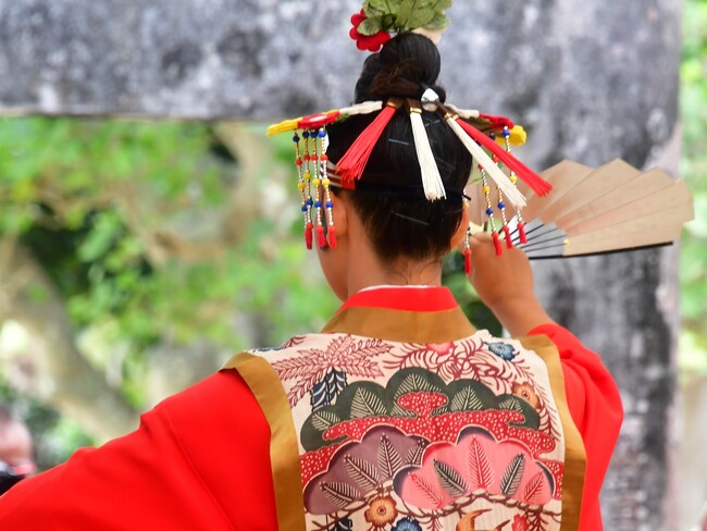 【星のや竹富島】重要無形民俗文化財「種子取祭（タナドゥイ）」を心ゆくまで体験する「種子取祭満喫滞在」を提供｜期間：2023年11月25日～29日