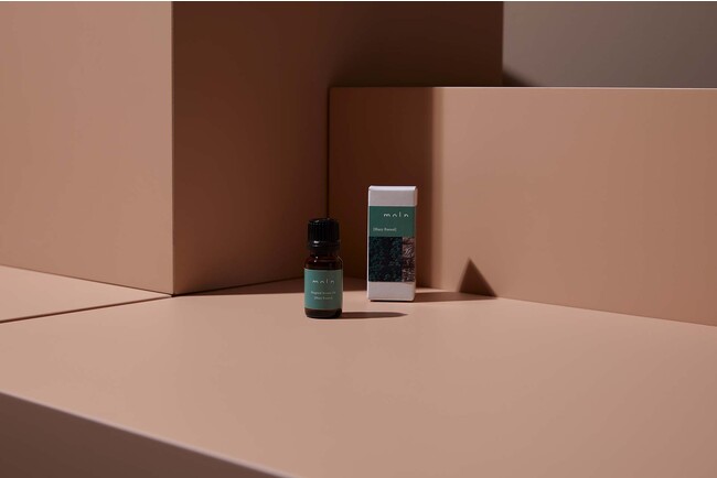 【moln】オリジナルアロマオイル「Hazy Forest」新発売