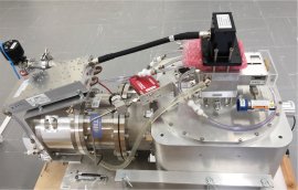 当社が開発した小型中性子発生装置(全長78m)